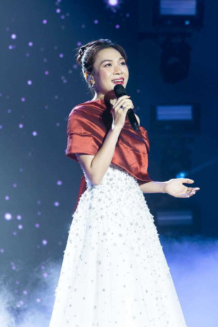 Mỹ Tâm vinh dự nhận giải thưởng "Thành tựu trọn đời".