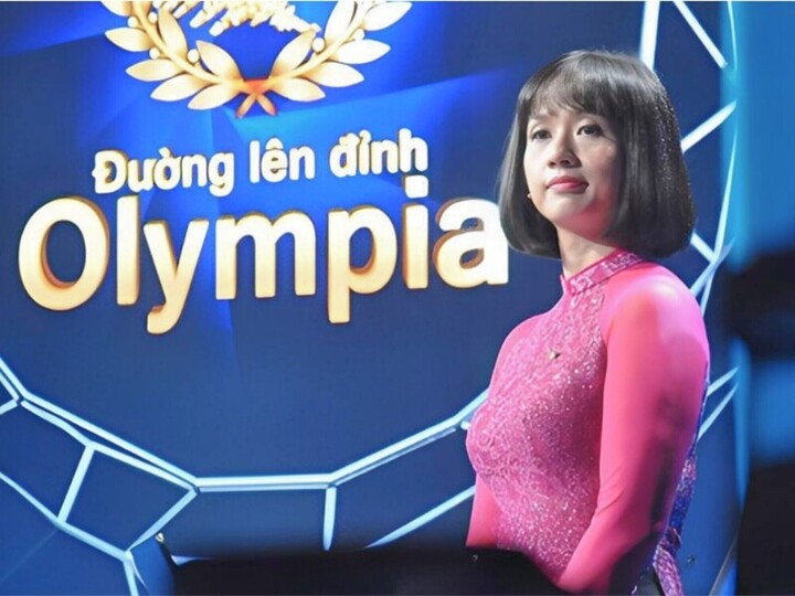 MC Tùng Chi là người dẫn chương trình "Đường lên đỉnh Olympia" lâu nhất, được biết đến với hình ảnh ''người phụ nữ thép''.