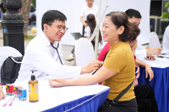 Hợp tác được thực hiện trên nguyên tắc lấy người bệnh làm trung tâm, phát huy chuyên môn và thế mạnh của các đối tác, ứng dụng tối ưu công nghệ mới trong chăm sóc sức khỏe. (Ảnh: Thanh Bình)