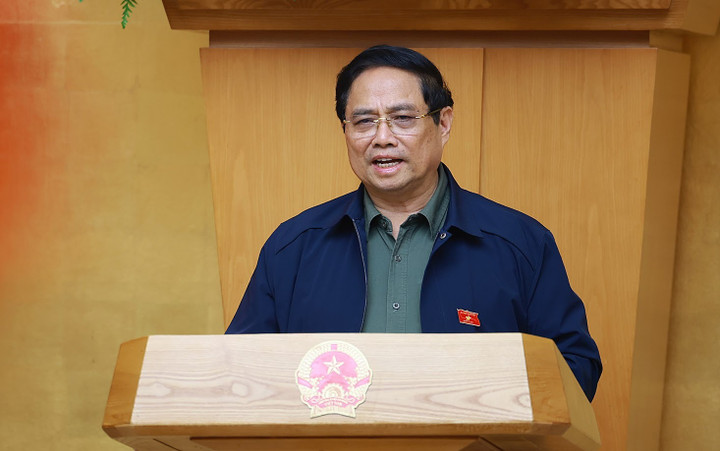 Thủ tướng Phạm Minh Chính yêu cầu các bộ, cơ quan ngang bộ, cơ quan thuộc Chính phủ tăng cường hướng dẫn, đôn đốc địa phương kiện toàn tổ chức bộ máy các đơn vị sự nghiệp thuộc ngành, lĩnh vực quản lý. Hoàn thành trong tháng 11/2025.