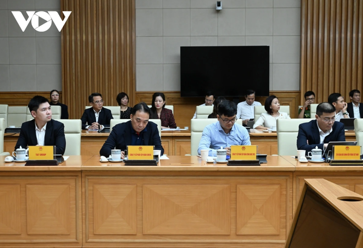 Các đại biểu dự phiên họp