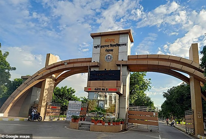 Trường Đại học Maharshi Dayanand.