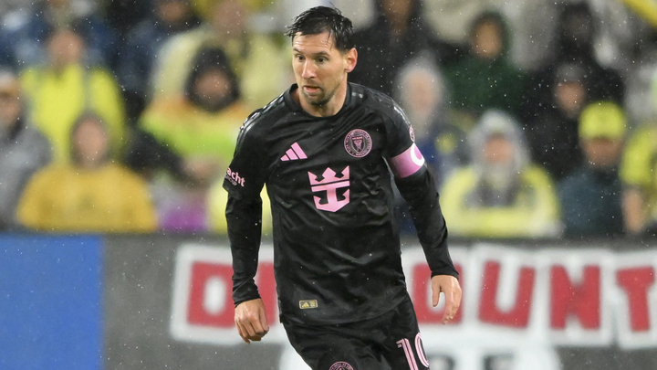 Messi ghi bàn ở phút 90.