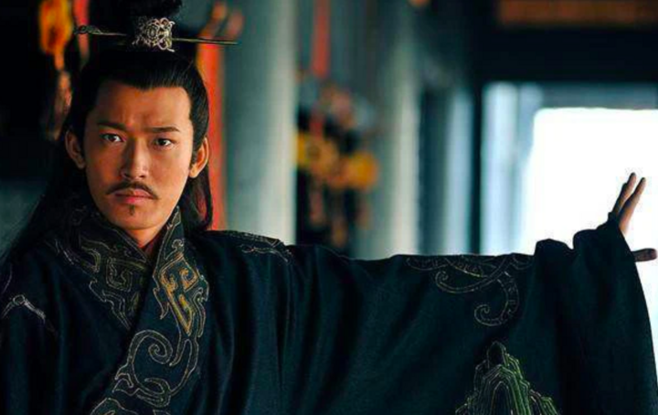 Tôn Quyền nổi tiếng với tài trị nước, biết khai thác biển, mở rộng giao thương, xây dựng ngoại giao khu vực.