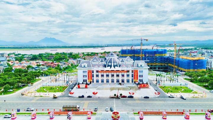 Nhà Văn hóa nghệ thuật tỉnh Phú Thọ, nơi diễn ra Đại hội đại biểu Đảng bộ tỉnh lần thứ I, nhiệm kỳ 2025-2030.