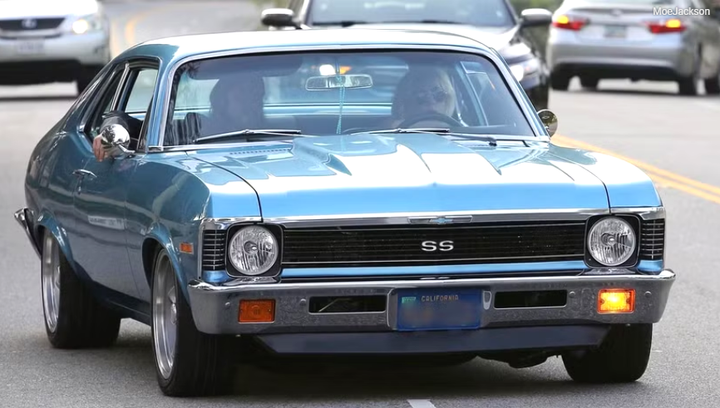 Chiếc Chevrolet Nova SS màu xanh dương nổi bật đời 1970 của cô hiện đang được trưng bày tại nhà riêng ở Los Angeles.