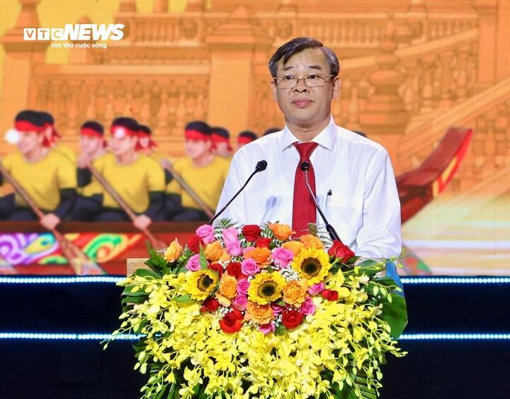 Ông Trương Cảnh Tuyên – Chủ tịch UBND TP Cần Thơ phát biểu khai mạc.