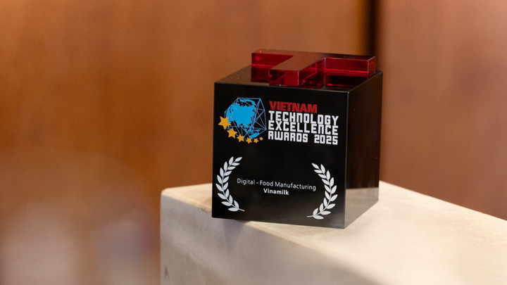 Vinamilk là doanh nghiệp sữa duy nhất của Đông Nam Á được vinh danh tại hạng mục Chuyển đổi số - Sản xuất thực phẩm tại ATEA 2025. (Ảnh: BTC)