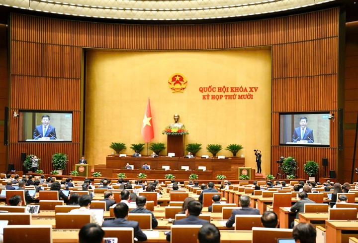 Toàn cảnh phiên họp sáng 3/11. (Ảnh: Media Quốc hội).