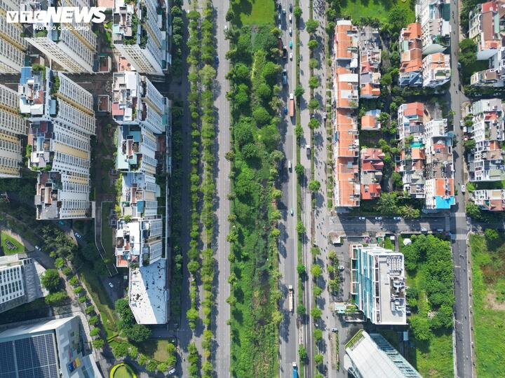 ការវិនិយោគសាធារណៈនៅឆ្នាំ 2026 នឹងនៅតែជាក្បាលម៉ាស៊ីននៃកំណើន ប៉ុន្តែអ្នកជំនាញណែនាំថា ការវិនិយោគឯកជនត្រូវតែដើរតួនាទីកាន់តែរឹងមាំនាពេលអនាគត។