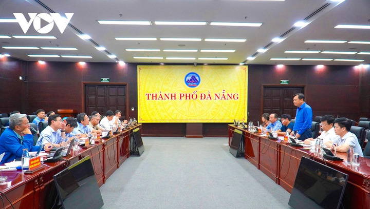 Toàn cảnh buổi làm việc.