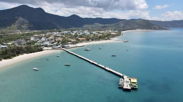 اوپر سے نظر آنے والا کون ڈاؤ کا ایک گوشہ۔ (تصویر: مان کوونگ)