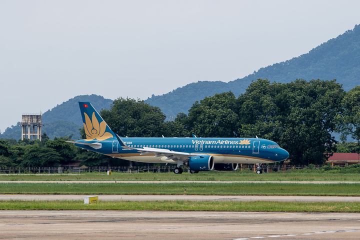 Hàng loạt chuyến bay của Vietnam Airlines phải điều chỉnh trong ngày 6-7/11.