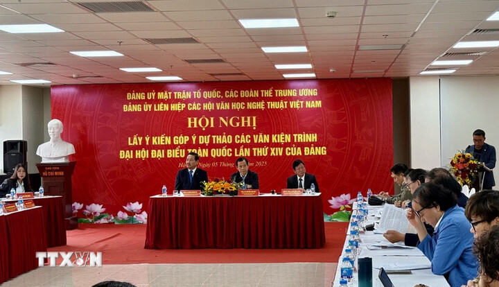 Quang cảnh hội nghị góp ý dự thảo văn kiện Đại hội XIV của Đảng. (Ảnh: Phương Lan/TTXVN)