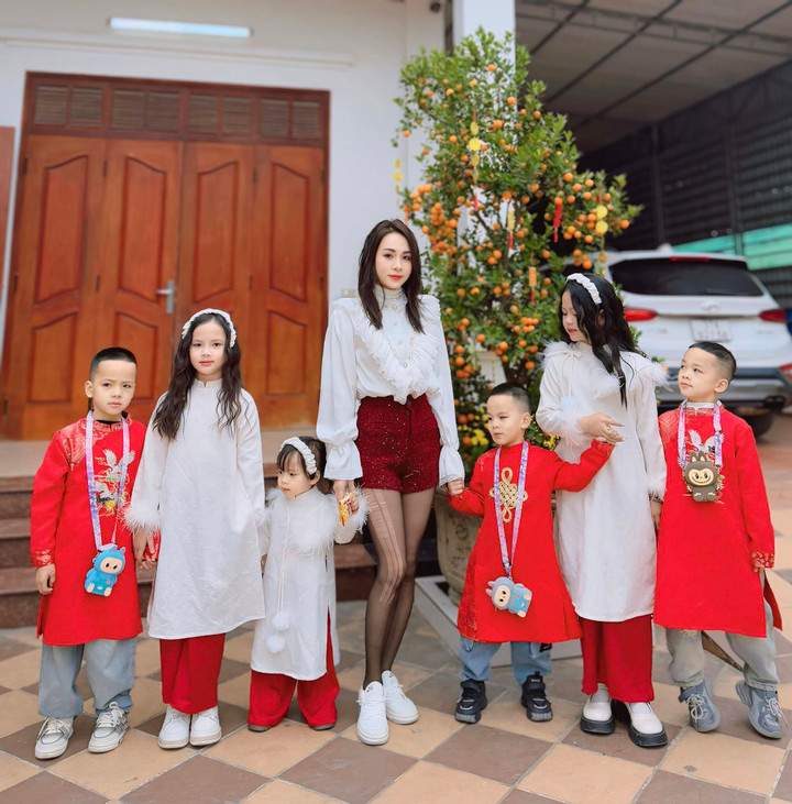 Mẹ bỉm Nghệ An sinh 6 con vẫn giữ được vóc dáng xinh đẹp.