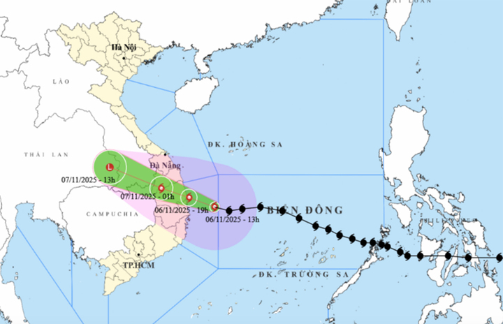 Bản đồ dự báo quỹ đạo và cường độ bão số 13 Kalmaegi. (Nguồn: NCHMF)