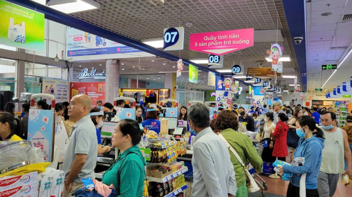 Các điểm bán tại khu vực miền Trung của Saigon Co.op ghi nhận sức mua tăng gấp 4 lần so với ngày thường.
