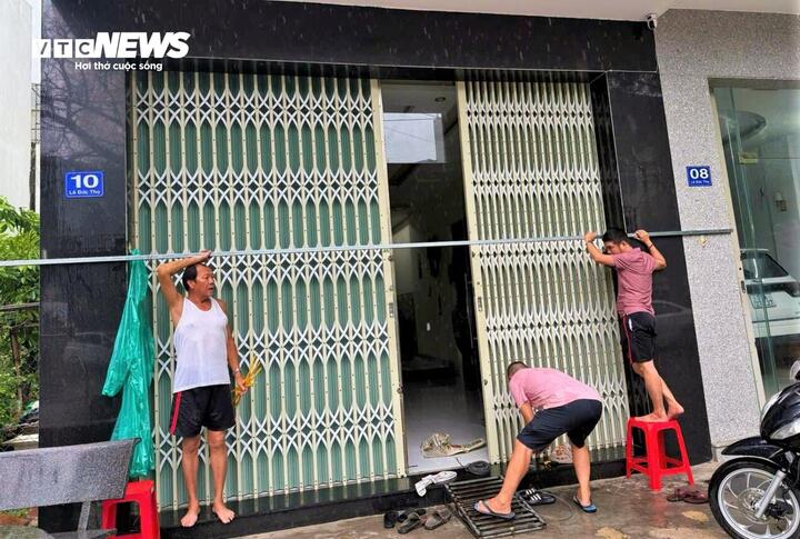 Muôn cách bảo vệ tài sản của người dân Gia Lai, Đắk Lắk trước bão Kalmaegi - 7