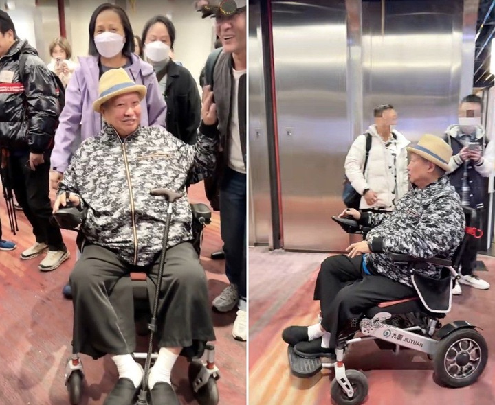 Hồng Kim Bảo giờ di chuyển chủ yếu bằng xe lăn do sức khỏe đã yếu.