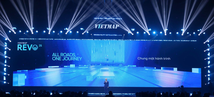 CEO Vietmap phát biểu khai mạc sự kiện Vietmap REVO 25 - All roads one journey.