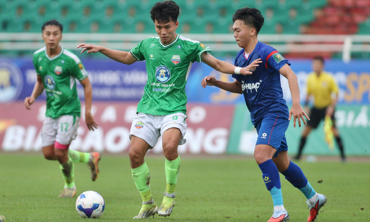 Đại học Văn Hiến hòa Trẻ PVF CAND.