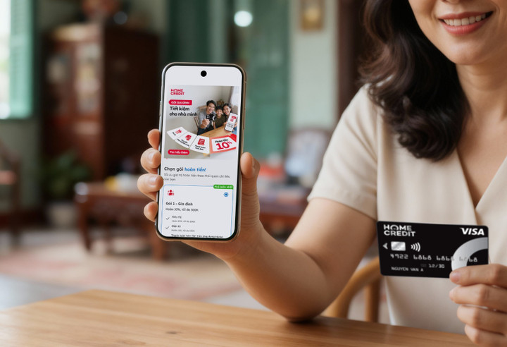 Tính năng Hoàn tiền linh hoạt trên ứng dụng Home Credit, cho phép người dùng dễ dàng lựa chọn và thay đổi gói hoàn tiền. (Ảnh: Home Credit)