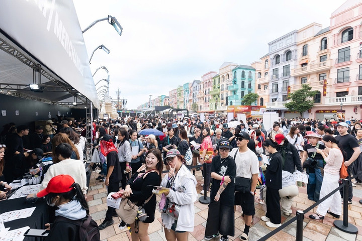 Ocean City 'bùng nổ' trước giờ G: Fan Việt và quốc tế cuồng nhiệt đổ về - 1