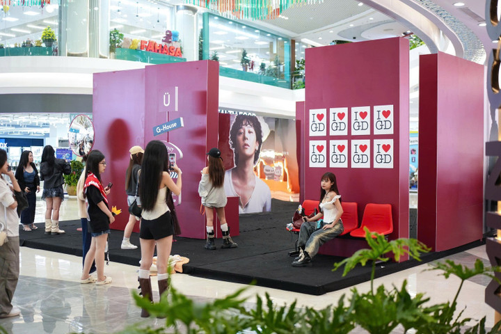 Fan đổ về Ocean City check in G-DRAGON 2025 WORLD TOUR [Übermensch] IN HANOI - 7