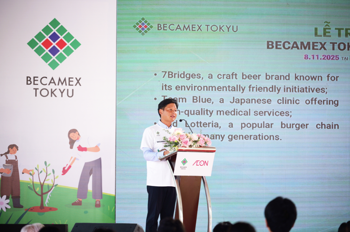 Ông Shuji Hirata, Tổng Giám đốc Công ty TNHH BECAMEX TOKYU chia sẻ tại buổi Lễ Trồng Cây với chủ đề “Cánh rừng quê hương.