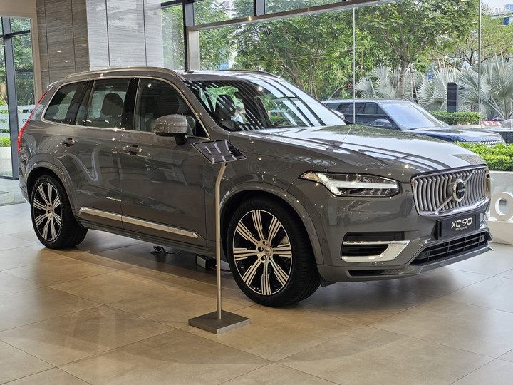 Volvo XC90 Plug-in Hybrid Ultra 2025 là mẫu SUV hạng sang hội tụ hoàn hảo giữa hiệu suất. (Ảnh: Volvo Đông Sài Gòn)