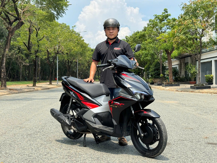 Motorcycles TV đã thực hiện thử nghiệm chuyển đổi xe máy chạy xăng sang xe điện.