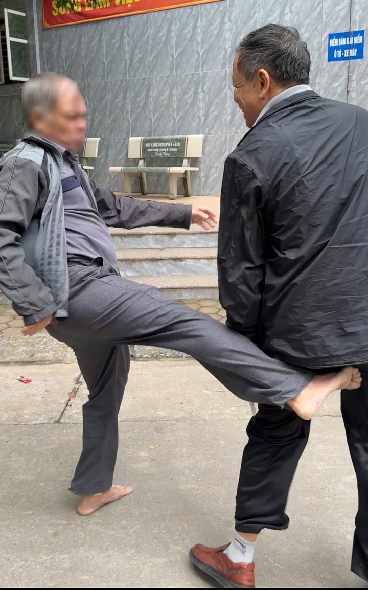 Ông C. hành hung người dân, có dấu hiệu gây rối trật tự diễn ra ngày 5/11 tại chung cư Bộ Tư lệnh Đặc công.