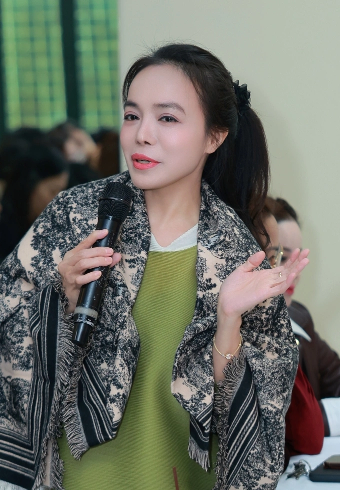 សិល្បករកិត្តិយស ឡាន អាញ់។