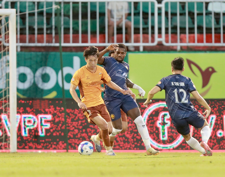 Thanh Hóa đang dẫn trước Thanh Hóa.