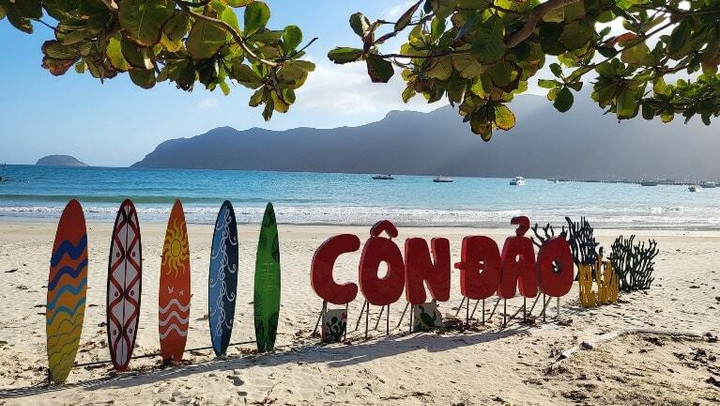 Không chỉ là thiên đường du lịch hay điểm đến tâm linh, Côn Đảo đang đứng trước cơ hội trở thành mô hình đảo xanh kiểu mẫu của Việt Nam, nơi bảo tồn và phát triển không đối lập nhau mà bổ trợ mạnh mẽ cho nhau.