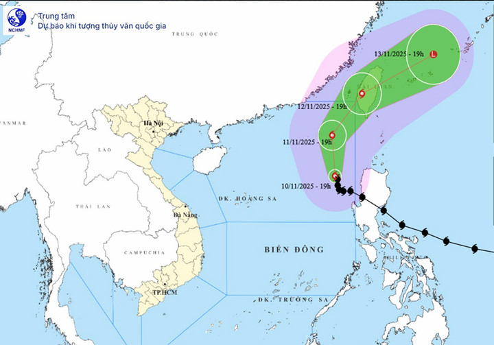 Bản đồ dự báo đường đi, khu vực ảnh hưởng của bão số 14 Fung - Wong. (Nguồn: NCHMF)