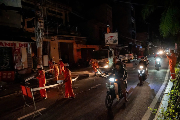 EVN cập nhật tình hình khắc phục hậu quả sau bão và khôi phục cấp điện - 2