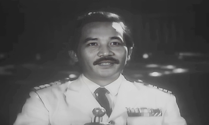 Mã Trung đóng vai một sĩ quan trong "Ván bài lật ngửa".