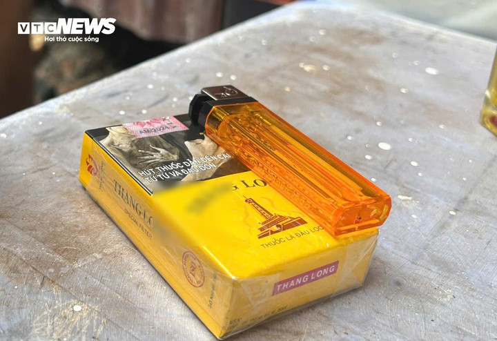 Thuốc lá cướp đi sinh mạng của hơn 100.000 người Việt mỗi năm. (Ảnh: Như Loan)