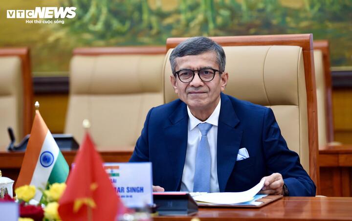 Thư ký Quốc phòng Ấn Độ Rajesh Kumar Singh phát biểu đối thoại.