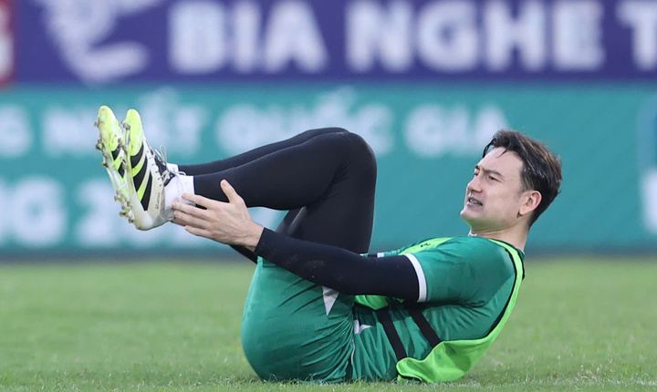 Đặng Văn Lâm được triệu tập lên đội tuyển Việt Nam.