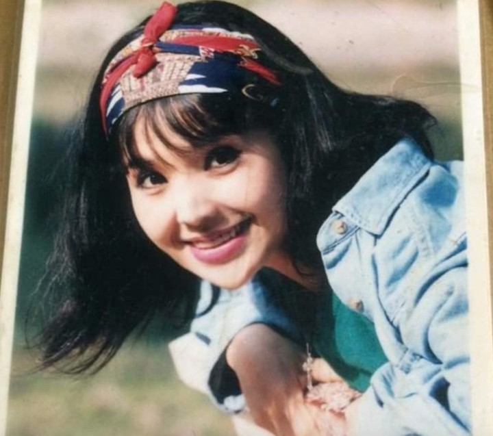 Nhan sắc NSND Lan Hương thời trẻ.