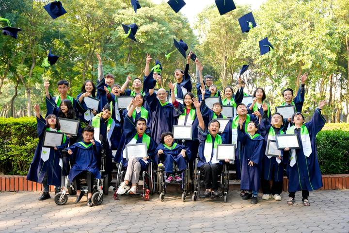 Từ học bổng Australia đến hành trình nhân ái - 3