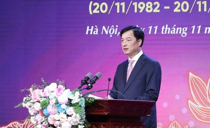 Bí thư Thành ủy Hà Nội Nguyễn Duy Ngọc phát biểu tại lễ tuyên dương.