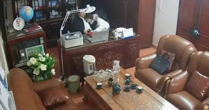 ຮູບພາບທີ່ລະອຽດອ່ອນໄດ້ຖືກເຜີຍແຜ່ໃນເຄືອຂ່າຍສັງຄົມ.