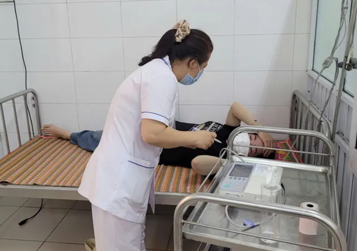 Sức khoẻ 14 công nhân phải nhập viện sau bữa ăn trưa tại bếp ăn tập thể của Công ty TNHH Joint Well Việt Nam hiện ổn định. (Ảnh: T.H)