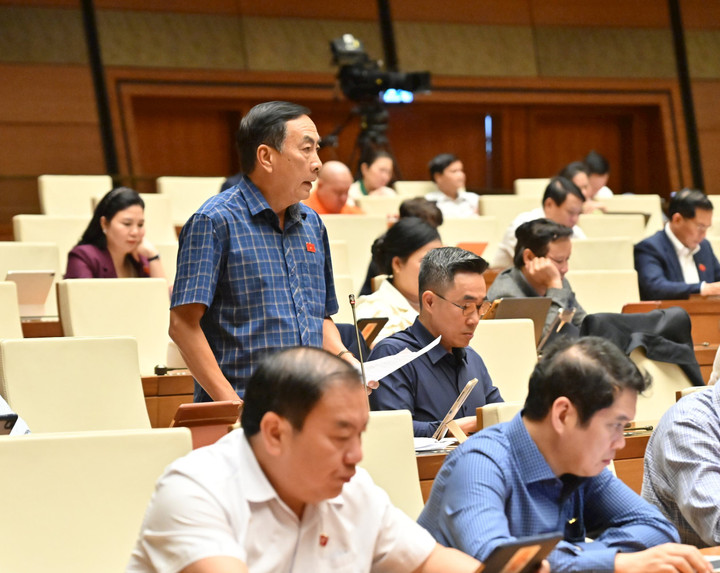 Đại biểu Phạm Văn Hoà. (Ảnh: Media Quốc hội)