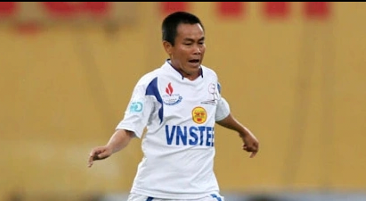 Cựu danh thủ Hồ Văn Lợi.