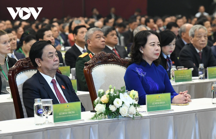 Phó Chủ tịch Quốc hội Lê Minh Hoan và Phó Chủ tịch nước Võ Thị Ánh Xuân dự buổi lễ.