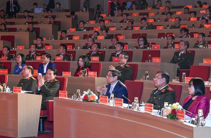 Thủ tướng Phạm Minh Chính dự Hội nghị Sơ kết 1 năm triển khai lực lượng tham gia bảo vệ an ninh, trật tự ở cơ sở.